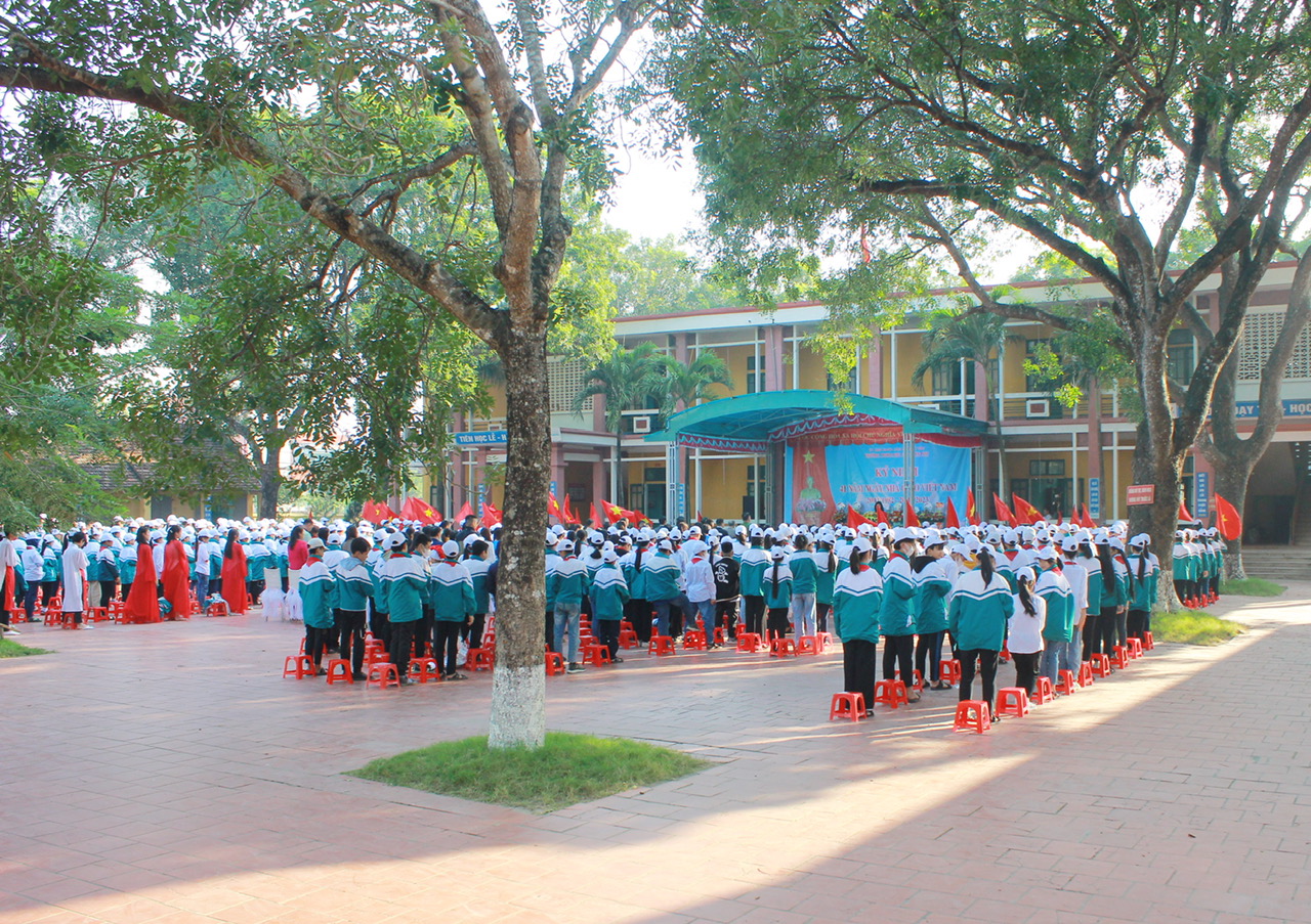 Phụ huynh cần làm gì trong những ngày học sinh nghỉ học tránh dịch